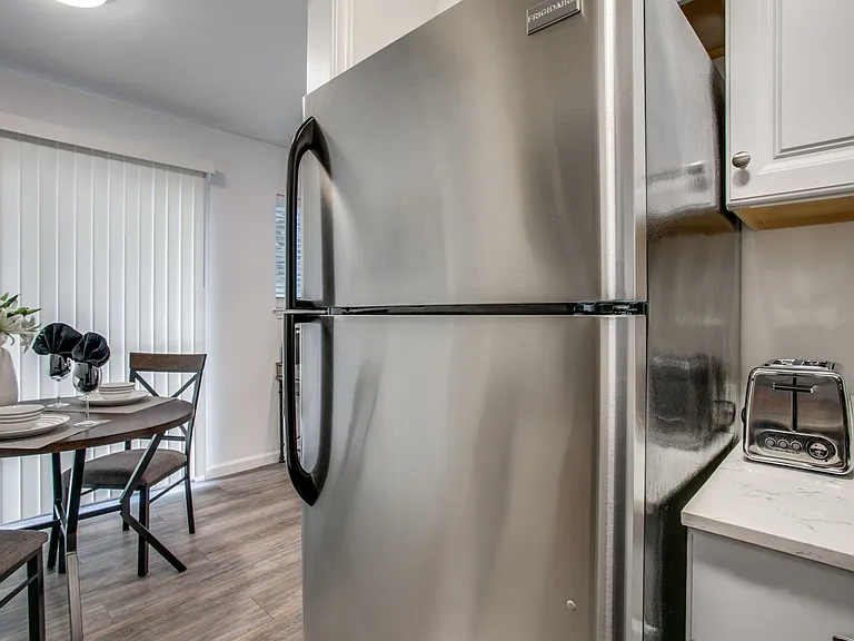 The Abbey Apartment Homes — Photo 8