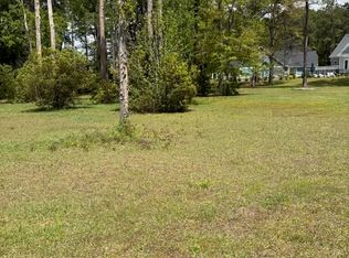 635 Crow Creek Dr NW, Calabash, NC 28467