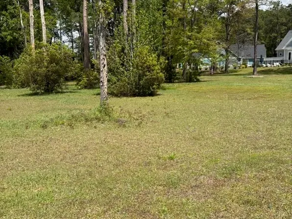 635 Crow Creek Drive NW, Calabash, NC 28467