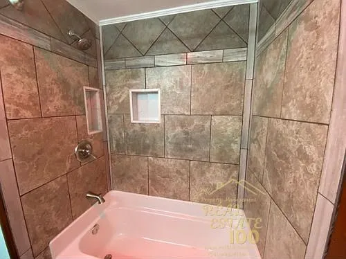 1501 Southeast Oar Avenue 332grn-D - 332grn D — Photo 4
