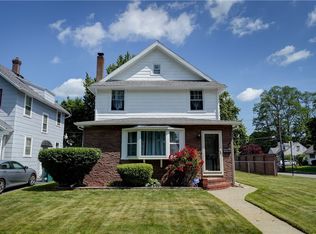 138 Cherry Rd, Rochester, NY 14612