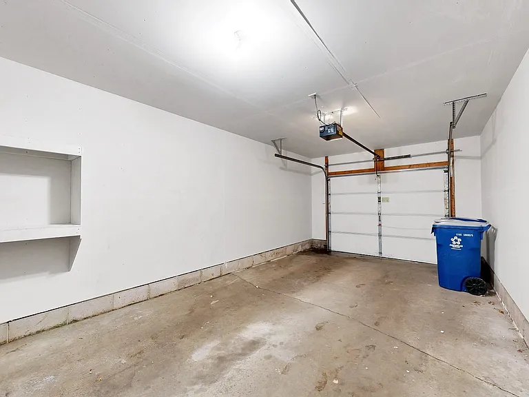 Cedar Pointe Townhomes — Photo 90