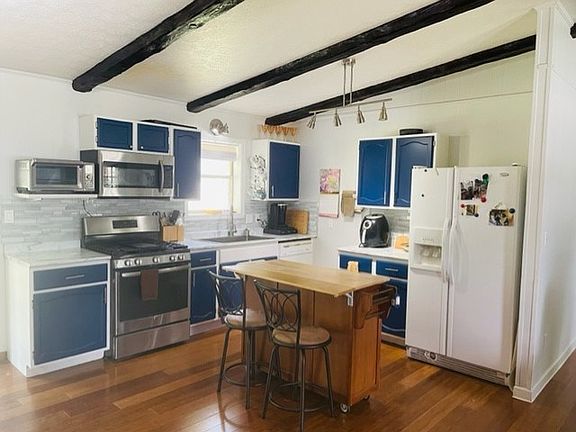 4th image of 285 Barnett Blvd