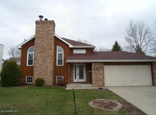 1414 36th St SW, Rochester, MN 55902