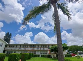 39 Cambridge Rd, West Palm Beach, FL