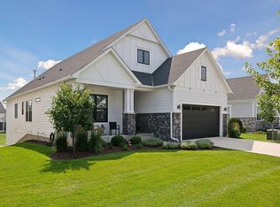 5845 Ayrshire Ln, Shorewood, MN 55331