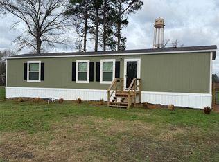 32 W 4th St, Wells, TX 75976