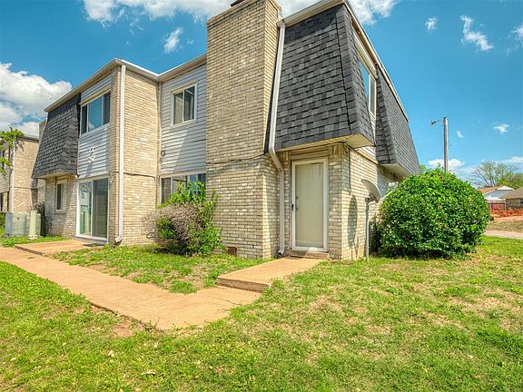 3rd image of 224 Justin Dr