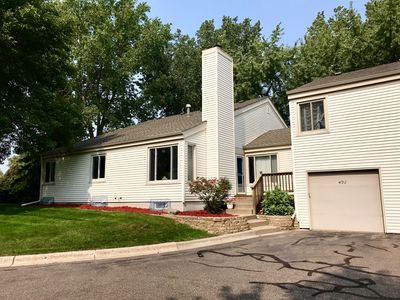 492 Haute Ct, Woodbury, MN, 55125