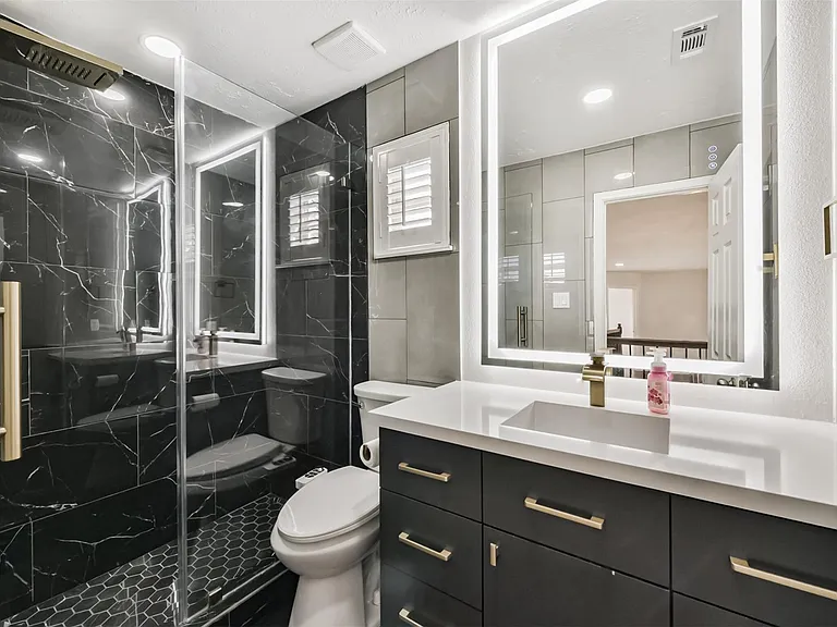 2315 Bending Spring Dr — Photo 38