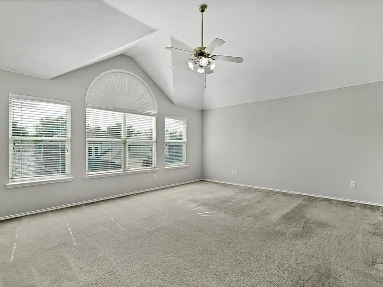 4404 Waskom Dr — Photo 2