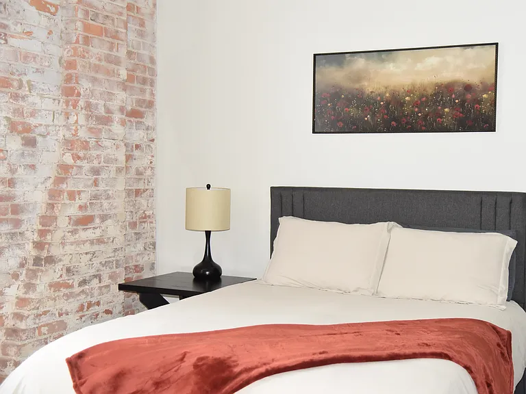 Primary bedroom furnished