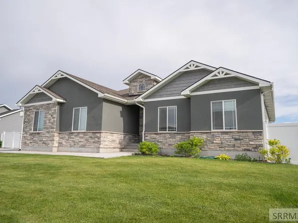 4828 E Luxor Dr, Idaho Falls, ID 83401