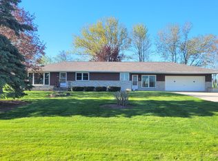 W2595 Schmidt Rd, Brillion, WI 54110