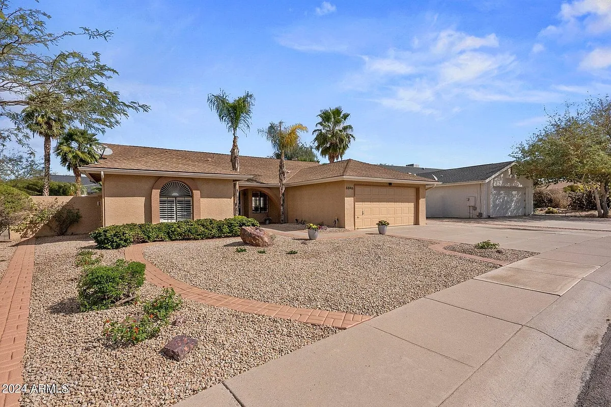 Building Photo - 6846 E Kelton Ln