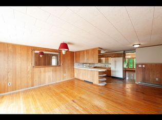 W1920 N Bloomfield Rd, Lake Geneva, WI 53147