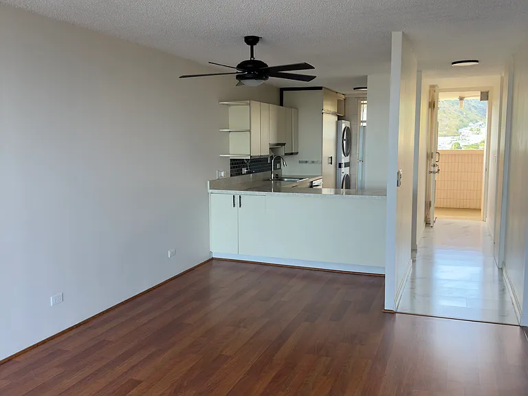 4300 Waialae Ave #1501 — Photo 1