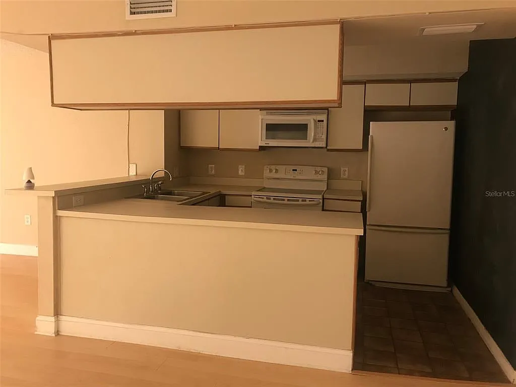 1 bed, 1.0 bath, 805 sqft, $1,500 — Photo 3