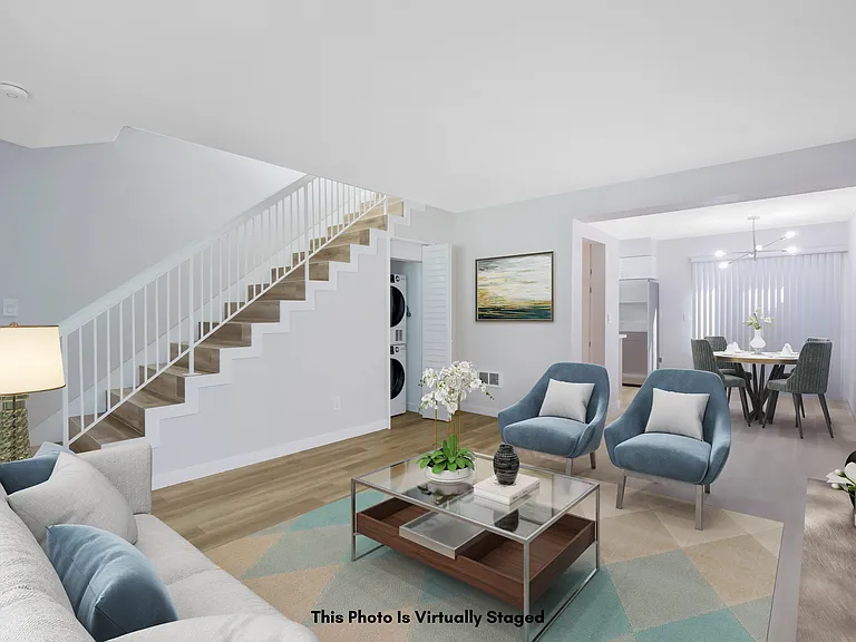 3650 Newton — Photo 3