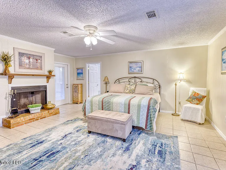 101 Pittman Dr — Photo 7