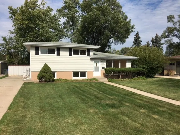 2538 Victor Ave, Glenview, IL 60025