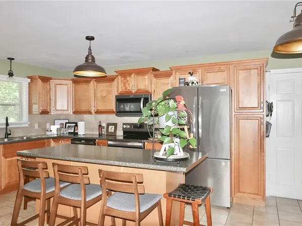 4220 Mae Len Dr, Winston Salem, NC 27107