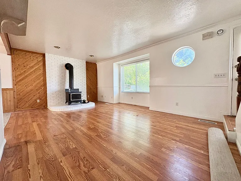 1091 & 1099 W Shepard Ln — Photo 33
