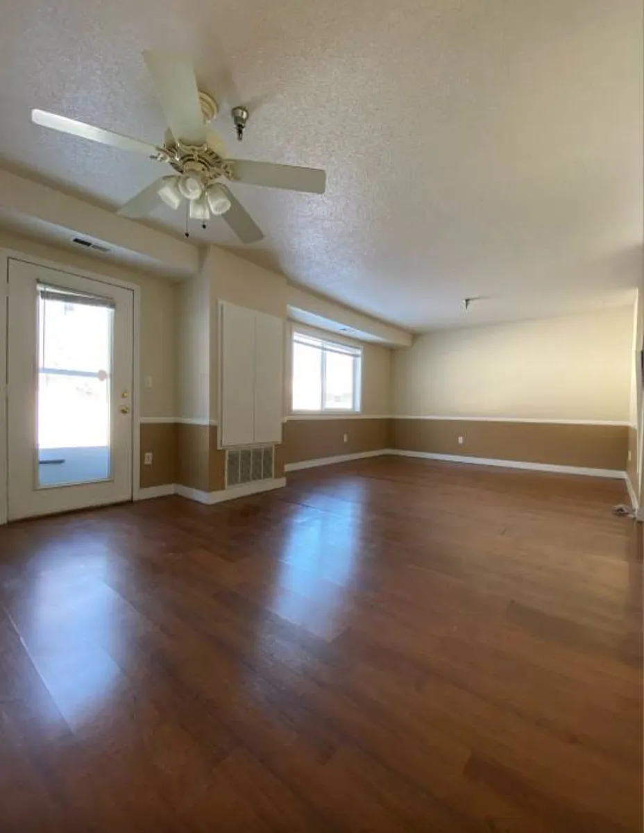 Building Photo - 395 Van Dyke St #F