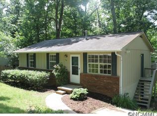 16 Evelake Dr, Asheville, NC 28806