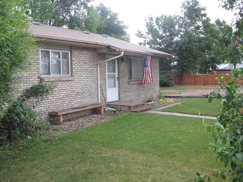 Front view of property
