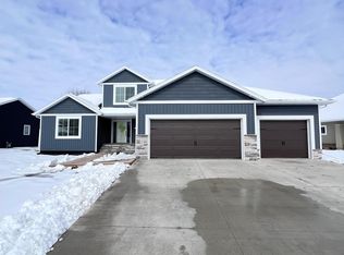 8849 Lost River Rd, Horace, ND 58047