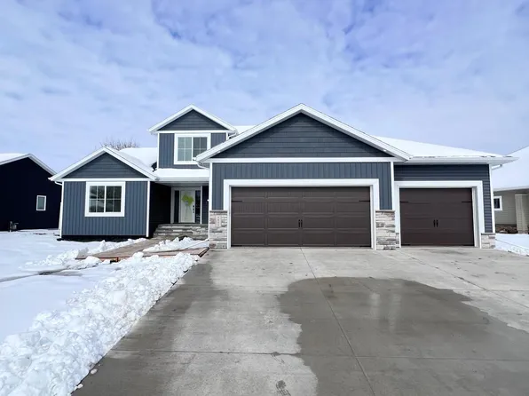 8849 Lost River Rd, Horace, ND 58047