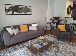 300 W 5th St APT 621, Charlotte, NC 28202