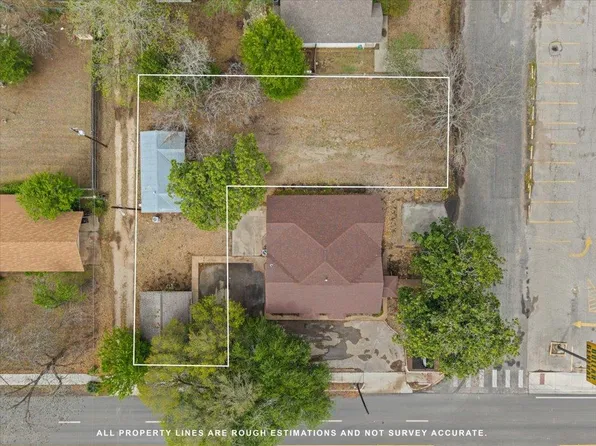 1207 NE Loop 230, Smithville, TX 78957