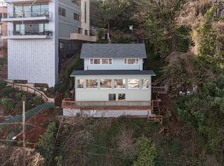 2604 SW Buckingham Ave, Portland, OR 97201