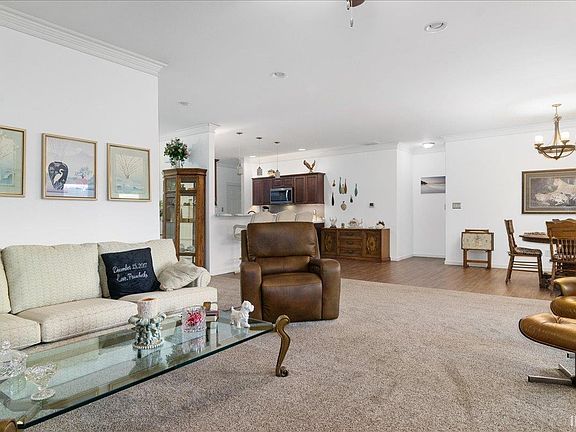 5th image of 1506 Willowbrook Dr