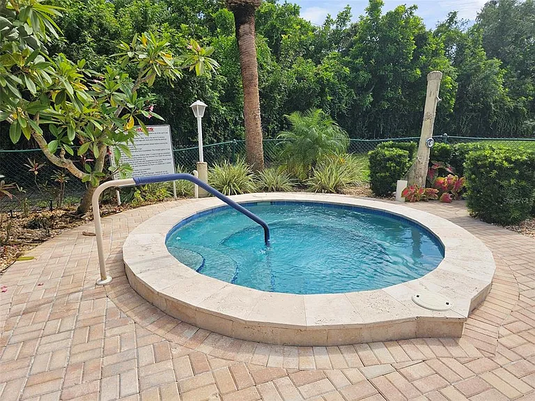 153 Wild Palm Dr #1610 — Photo 36