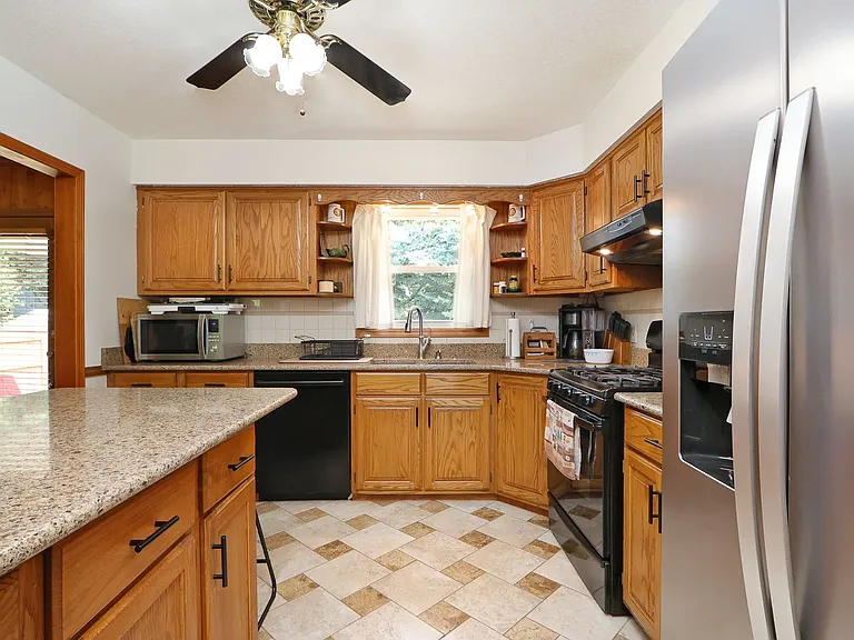 119 N Kaw Dr — Photo 12