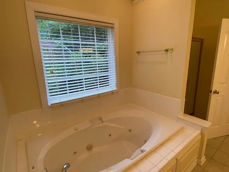 506 Eagle Pointe Dr — Photo 15