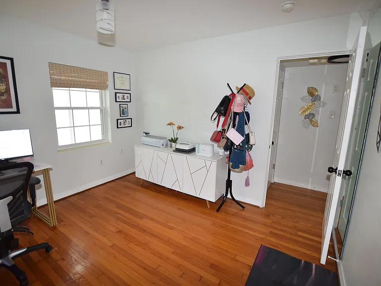 924 Boardman St — Photo 39