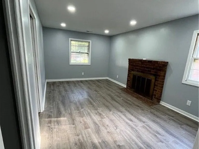 8307 Trout Ln — Photo 3