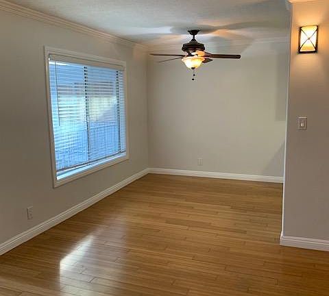 2nd image of 8939 Cadillac Ave #203