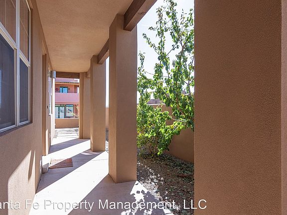 5th image of 45 Oshara Blvd