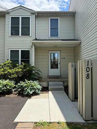 108 Pipers Pl Photo 1