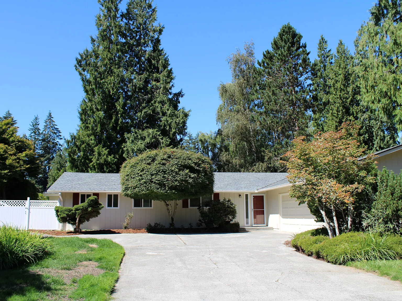 105 Harleman Dr — Photo 1