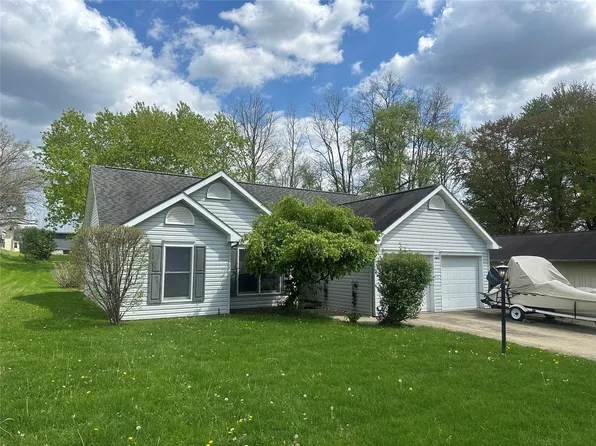 10608 Mohawk Rd, Conneaut Lake, PA 16316