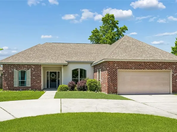 2366 Soult St, Mandeville, LA 70448