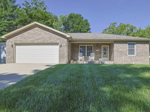 1720 N Old Orchard Dr, Seymour, IN 47274