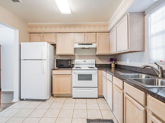 3rd image of 1706 Belleair Forest Dr APT 352
