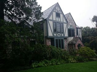 24 Cleveland Rd, Brookline, MA 02445